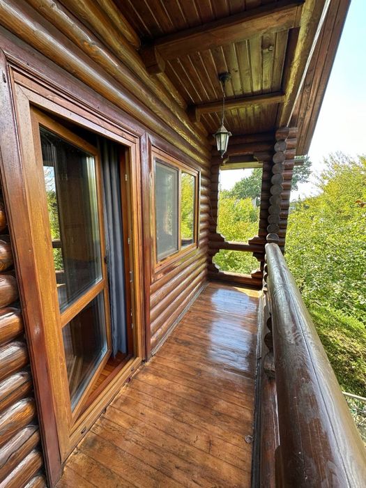 Будинок в Копилові з ремонтом, басейном, гаражем, 25 соток!