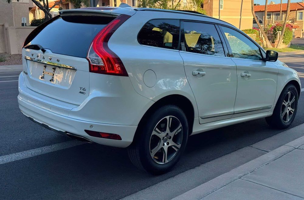 Volvo Xc60      2015