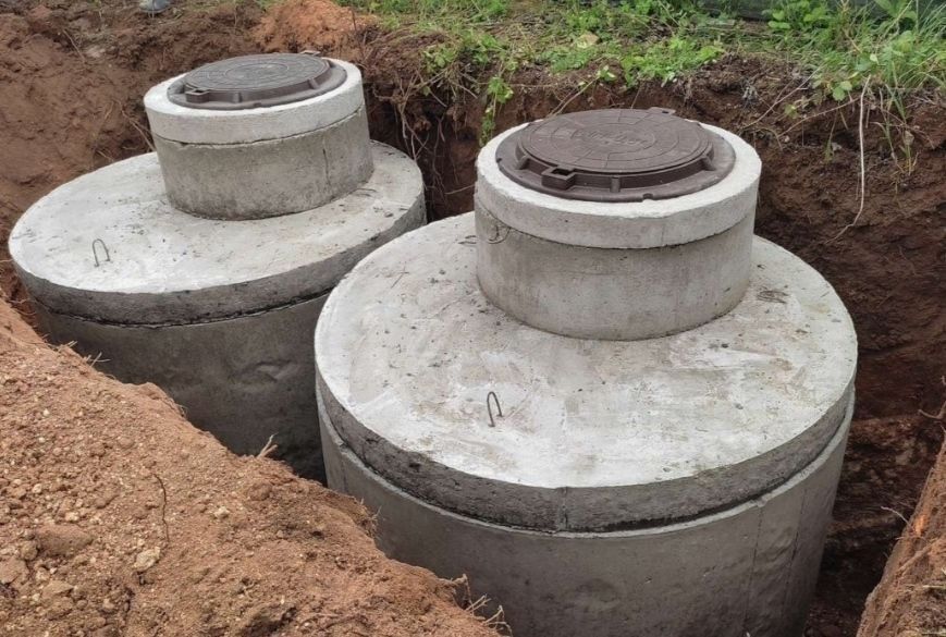 Вигрібна яма з бетонних кілець під ключ копка D230-(6,9,12,22)м3