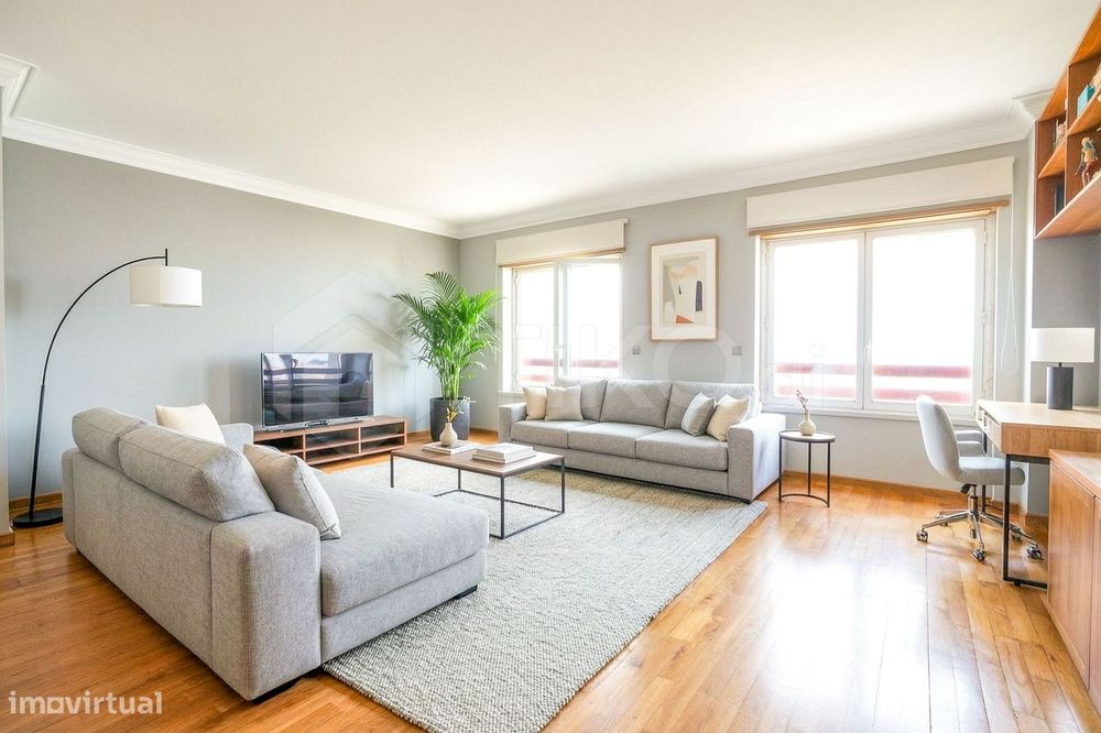 T3 Com 139 M², 2 Lugares De Garagem E Arrecadação | Telheiras, Lisboa