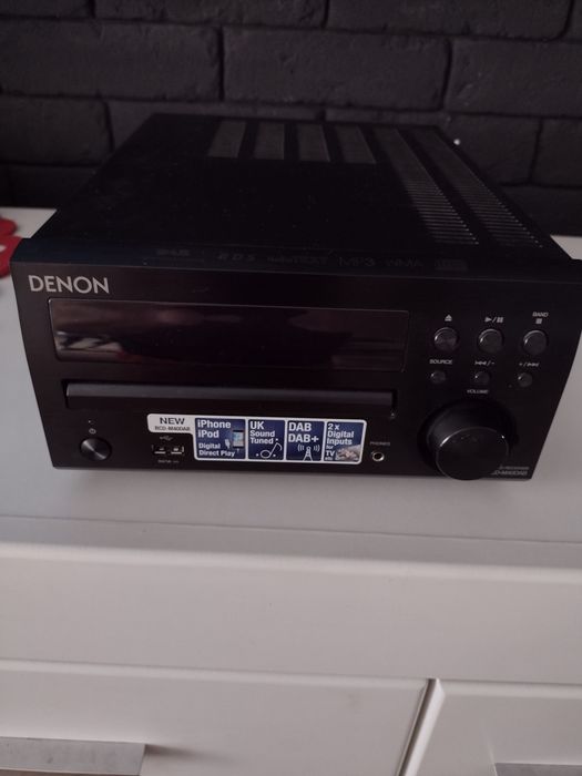 Wzmacniacz amplituner Denon RCD-M40DAB