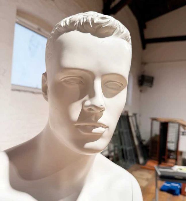 Manekin całopostaciowy męski biały używany w dobrym stanie Łódź