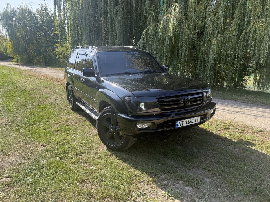 Toyota Land Cruiser 100