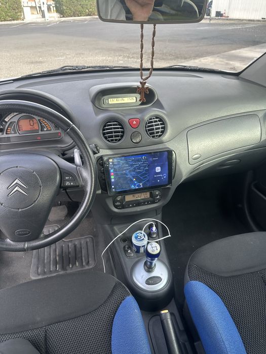 Citroen C2.