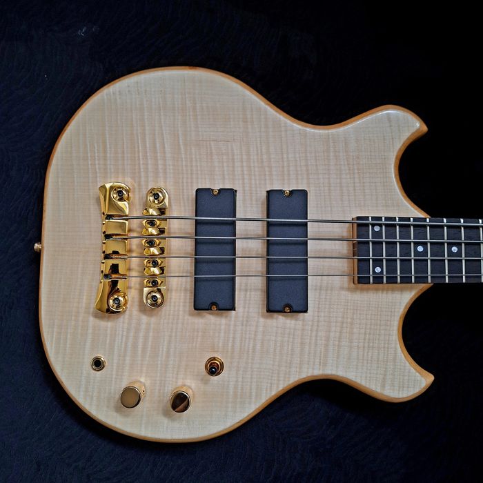 Gitara basowa, short scale, 4 struny, lutnicza, bas