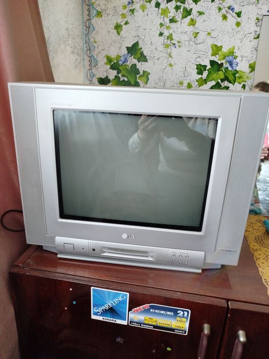 Маленький телевизор