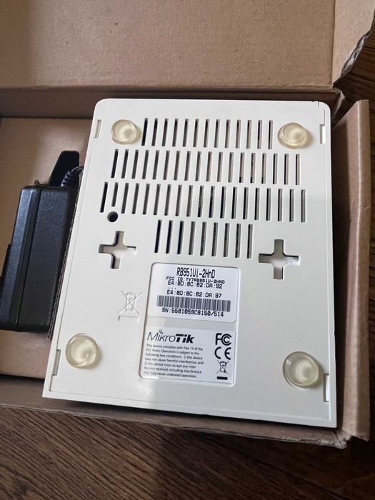 MikroTik 951Ui-2HnD