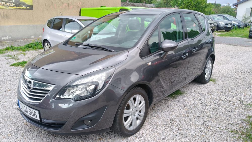 Meriva 1.4B, grzane fotele, czujniki, bardzo ładna