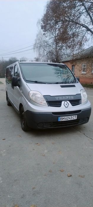 Рено трафік пасажир