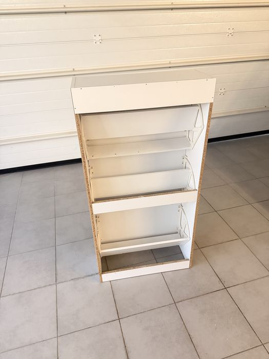 Vendo duas Sapateiras