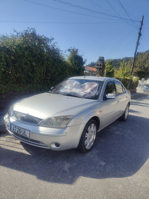 Ford Mondeo versão Ghia