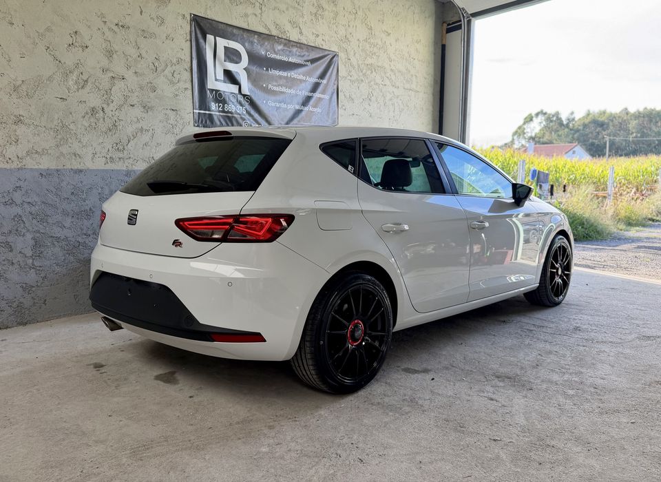 Seat Leon FR 2.0 TDI 184cv DSG - Desde 249€ Mês