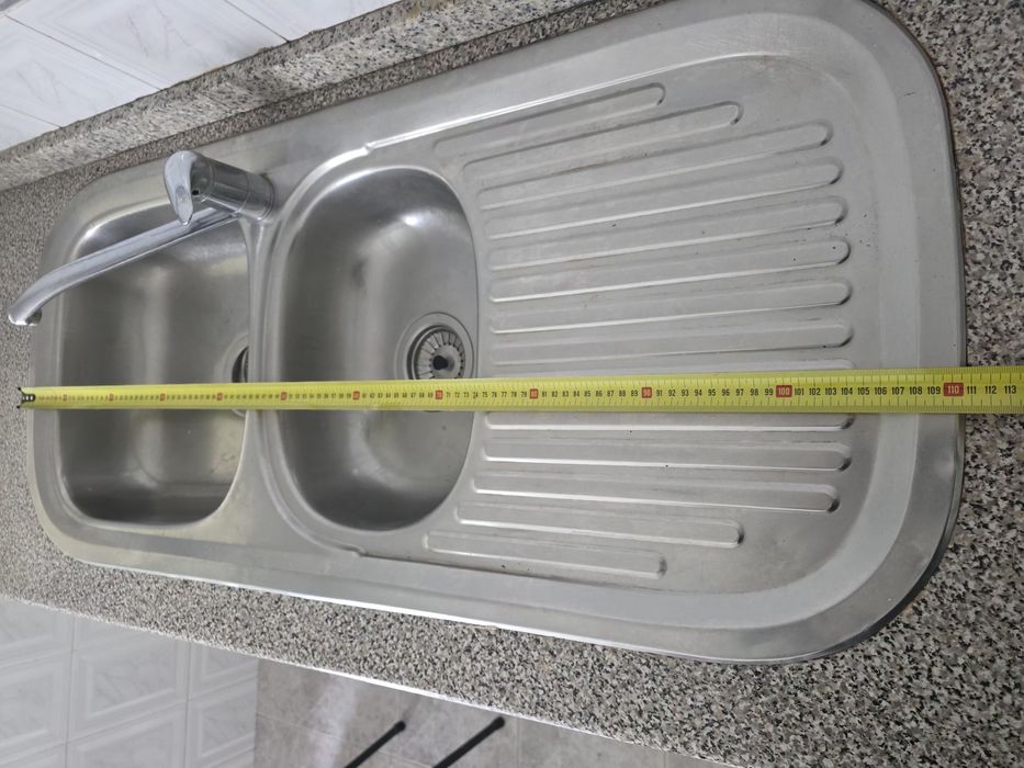 Banca de cozinha em inox com dois pios + torneira e ligações