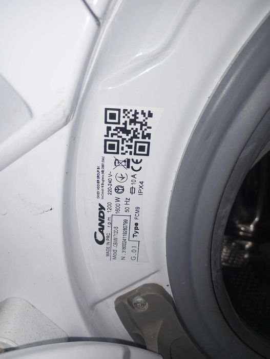Sprzedam pralkę Candy  pod zabudowę