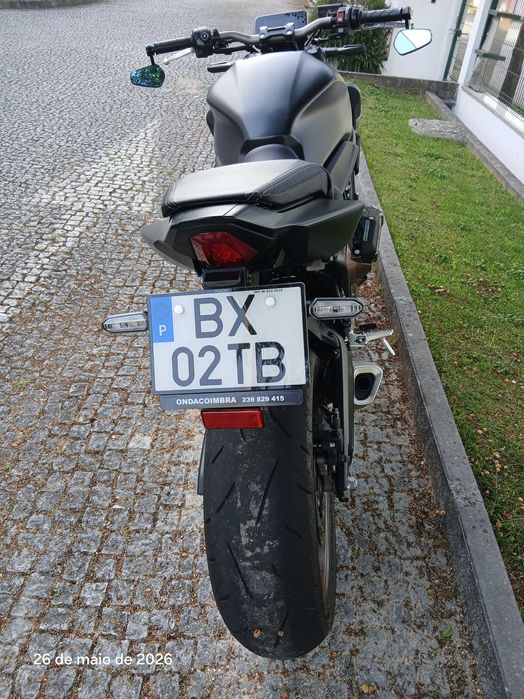 Honda CB650R e-clutch