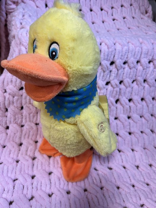 Танцююча качка музикальна