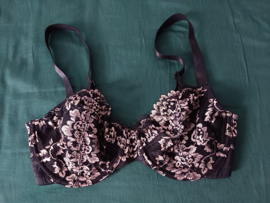 Biustonosz 70E Dorina