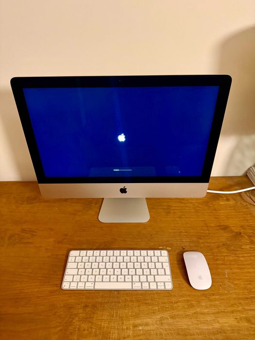 Apple iMac 21.5" Retina 4K 2019 ( i3 / 1TB SSD / 8GB RAM)
