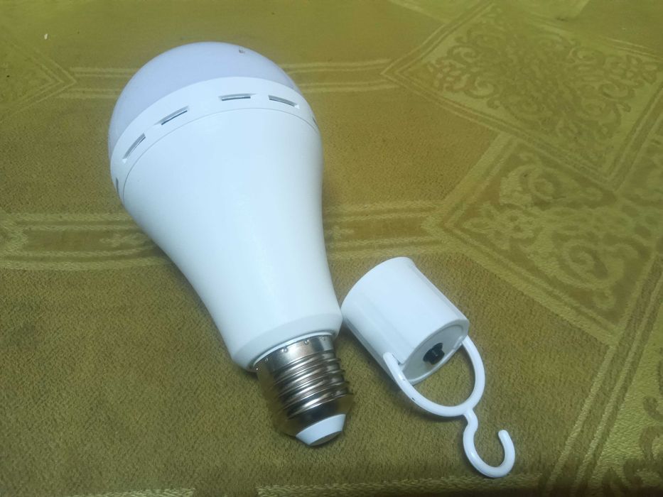 Лампа аккумуляторная   Е27, 12W, 15W, 6000К
