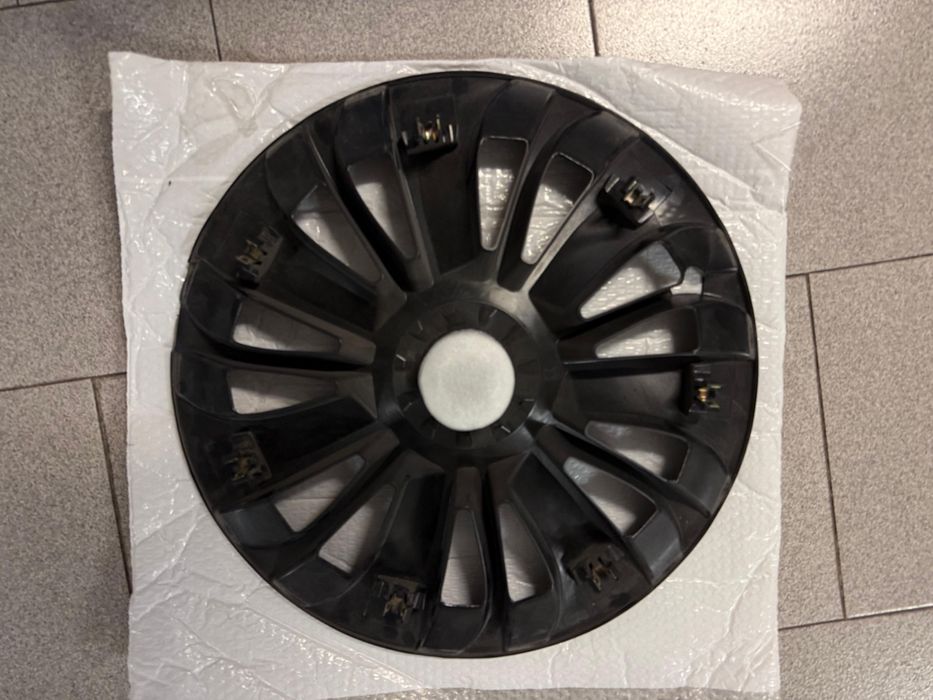 Tampões de roda Tesla