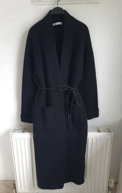 пальто з карманами і шкіряним пояском з вовни zara , 80% вовна