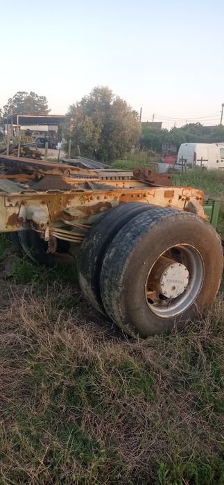 Quinta Roda para atrelar galeras de tomate ao trator