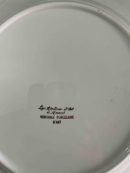 Serviço de jantar em porcelana (Vèritable porcelaine)