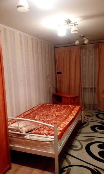 Продается 2-х комнатная квартира в районе ЖД Вокзала.