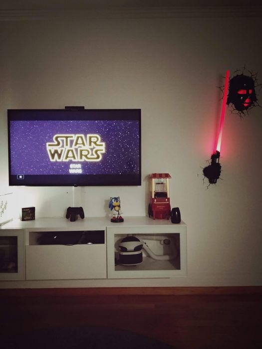 Star Wars - Darth Vader e Sabre de Luz