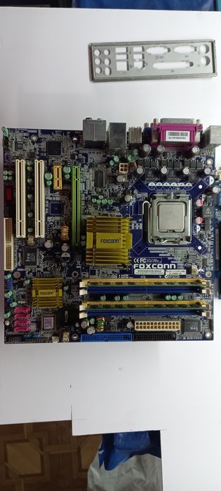 Материнська плата