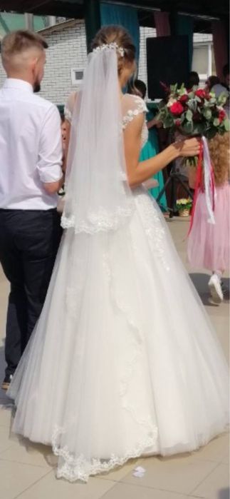 Весільна сукня 42-44