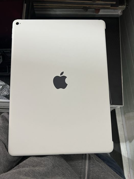iPad Pro 12.9" 2ª Geração 64GB Wi-Fi | Bom preço