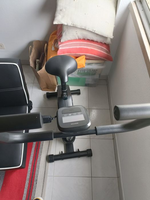 Stationary Bicycle486777742186270724