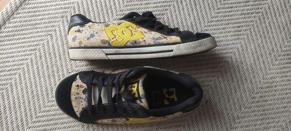 Conjuntos de 8 pares de sapatos/ténis n.37
