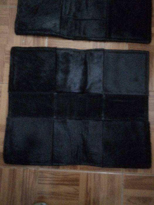 Tapetes de quarto em pele