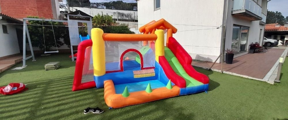 Insuflável e som para festas