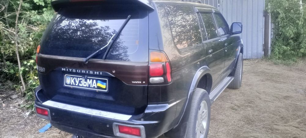 Митсубісі паджеро спорт