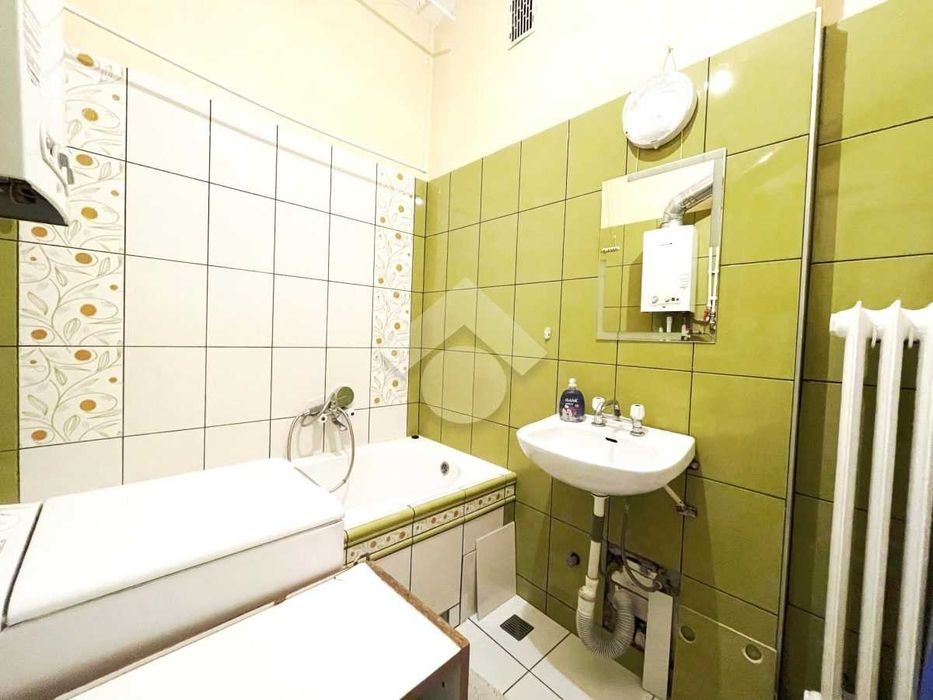 Pokój na wynajem w centrum - 1300 zł + media - ul. Lenartowicza