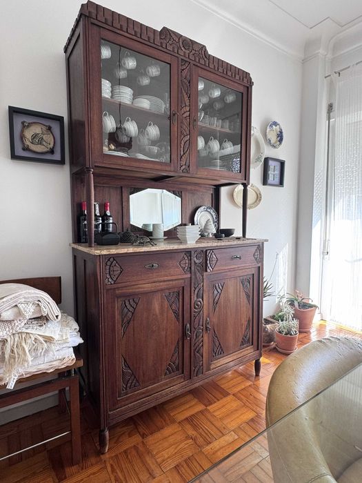 Louceiro Art Déco em madeira e mármore