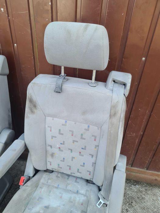 VW Transporter T5 fotel pojedyńczy obrotowy 2 rząd Multivan kamper