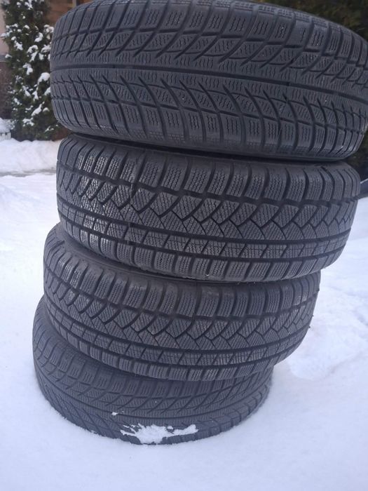 Opony zimowe komplet r.15 195/65