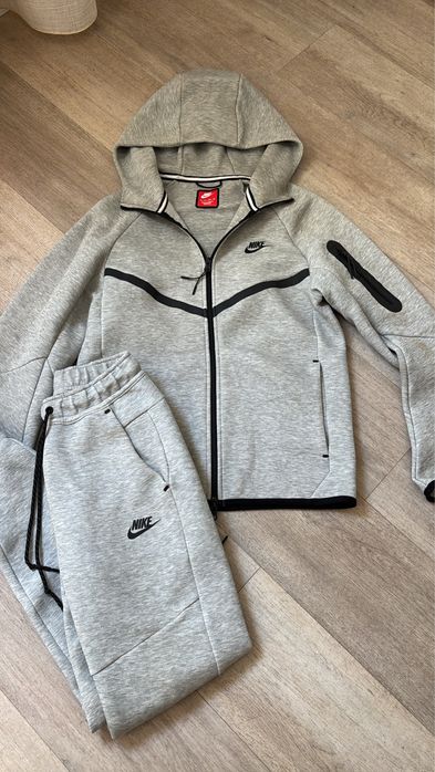 Nike Tech Fleech