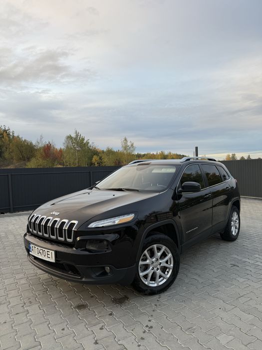 авто Jeep cheroke