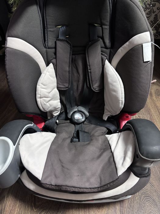 Дитяче автокрісло Graco