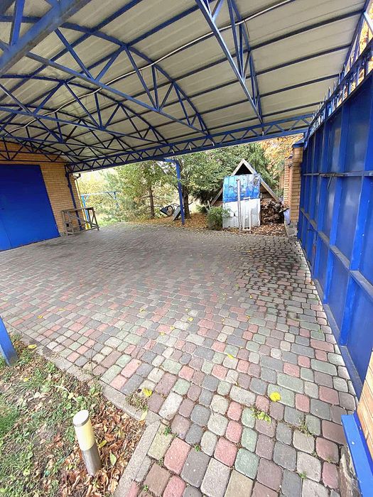 Екс.Терміновий продаж!, 415 м2 коттедж в Полтаві з меблями та