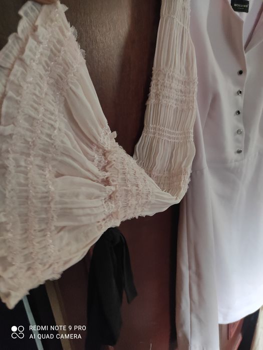 Sukienka wizytowa Motive & More rozm M jasny róż