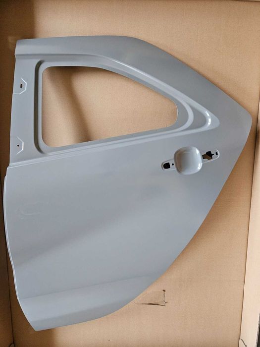 Двері задні ліві Toyota Aygo X після 2022 року - 670040H070