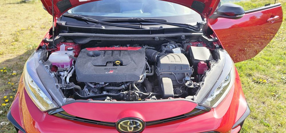 Gr Yaris sport I właściciel salon PL szpera przód i tył