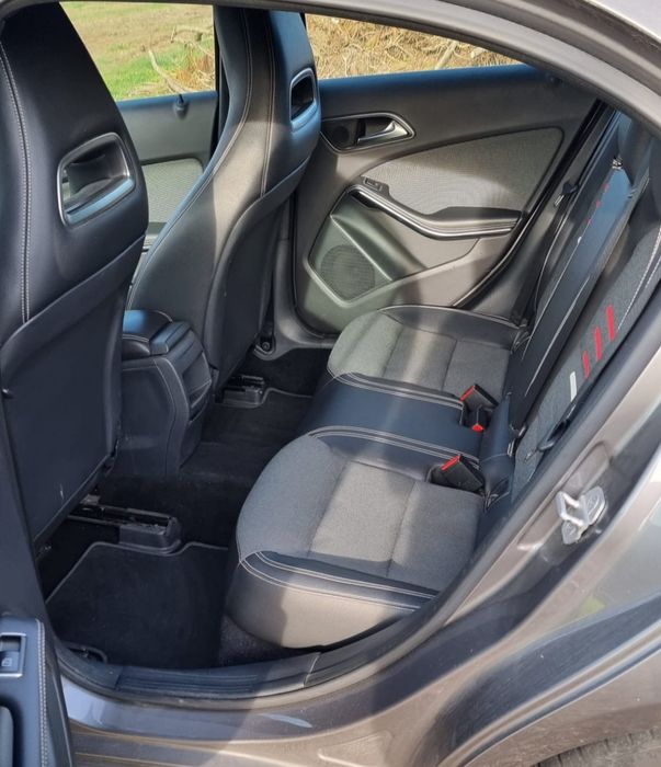 Vendo Mercedes A180D Automático