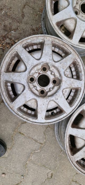 Zabytkowe Felgi aluminiowe 13 cali 4x100 Toyota Celica